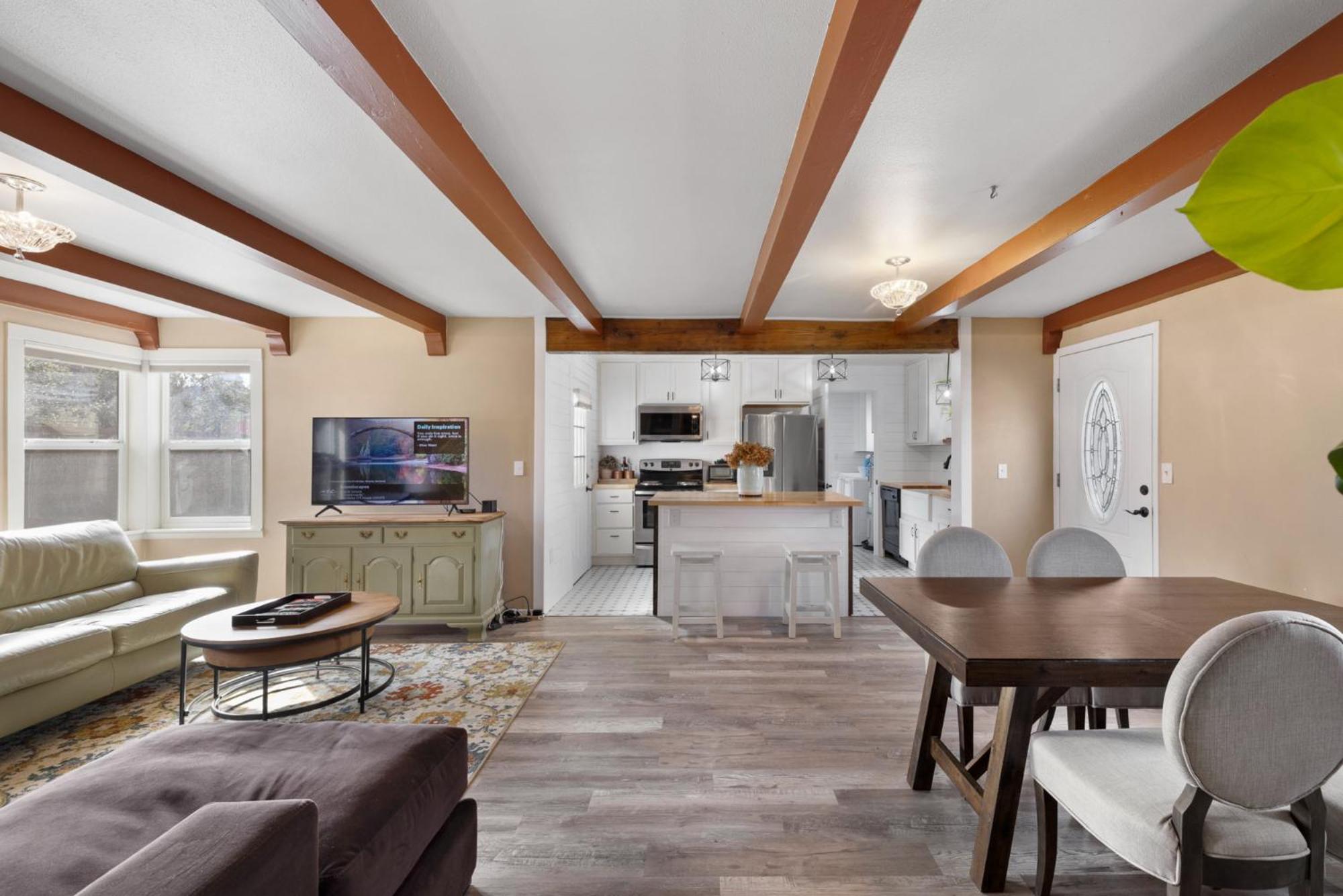 The Culinary Quarters Bed & Breakfast Sequim Bagian luar foto